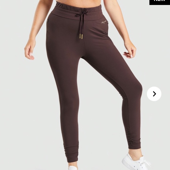 **ISO** Gymshark Whitney Simmons Medium - Picture 4 of 4